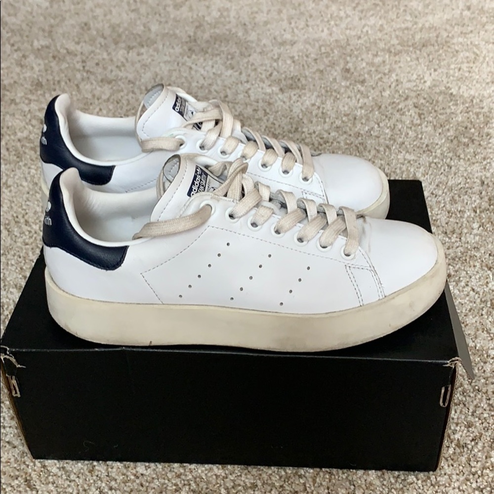 Women’s Adidas Platform Stan Smiths size 7.5